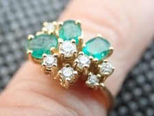 Bague en or jaune 18 carats avec diamants véritables et émeraudes