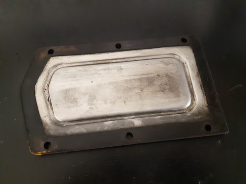Trappe arrière moteur - arrière,
