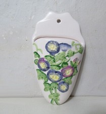 vase mural bouquetière