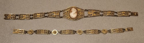 Lot deux bracelets anciens - de,