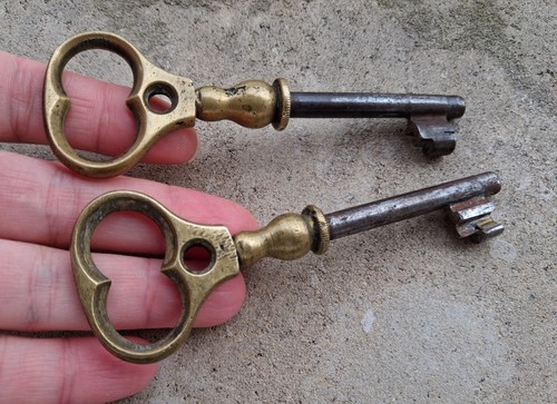 Clés anciennes old key - ,