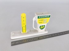 POMPE A ESSENCE BP VINTAGE SIXTIES ÉCHELLE 1/18ème HAUTEUR 7cm  +++