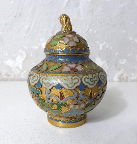 Boîte chinoise émail