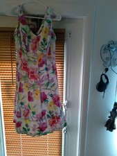 Paisley Colored White Sun