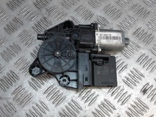 Moteur essuie glace avant