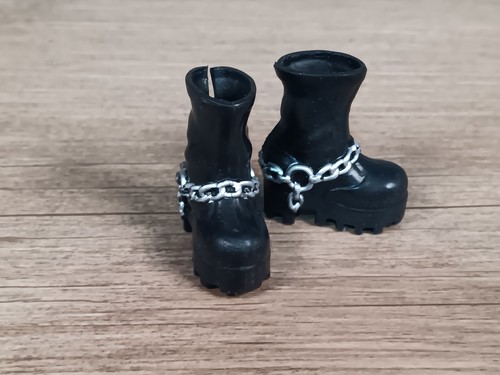 Bottes noires barbie - bottes,