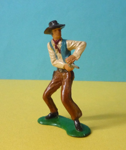 Figurine plastique peint - ,