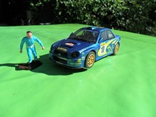 voiture de circuit scalextrix Hornby Subaru+1 personnage