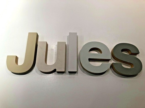 Lettres en bois - ***,