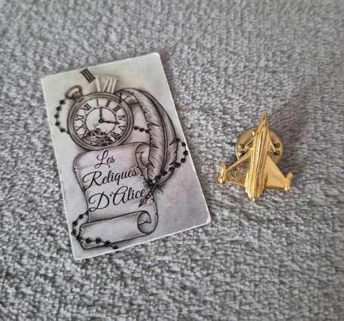 Pin avion chasse - de,