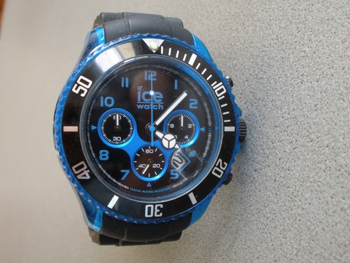 Grande montre chronographe