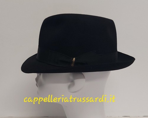 Chapeau hat hut - chapeau, en