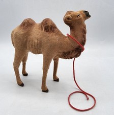 Santon de crèche Devineau Animal chameau en plâtre floqué taille 4 XXème