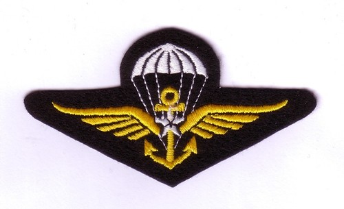 Wwii commando ponchardier - -,