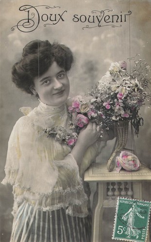 Souvenir femme corne - cp,
