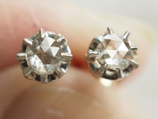 BOUCLES D'OREILLES ANCIENNES