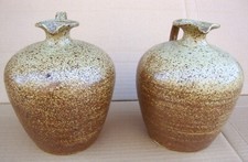 Paire de petites jarres