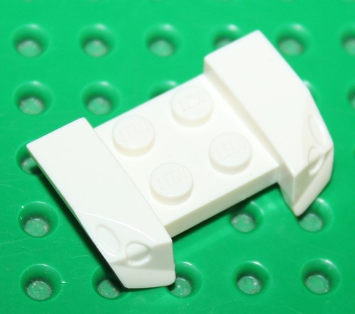 Lego white vehicle mudguard - lego,