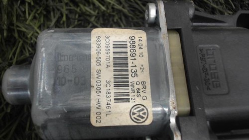 Moteur leve vitre avant gauche