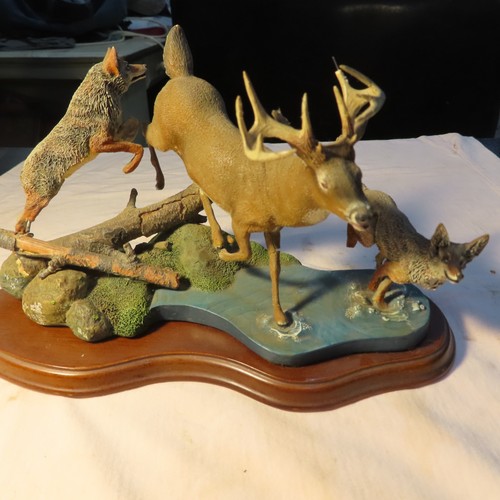 Figurine ceramic dash - dash, for