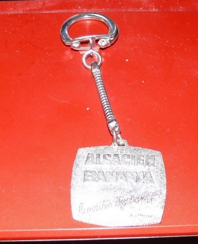 Ancien porte clé publicitaire - porte,