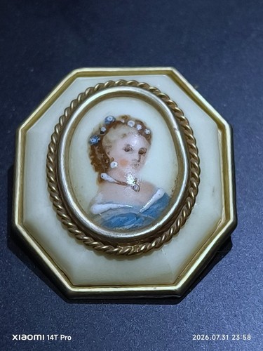Broche porcelaine de - broche,