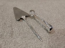 Petite pelle a tarte et pince