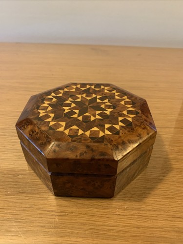 Magnifique boîte hexagonale - magnifique,
