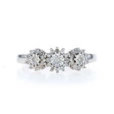 Bague En Or Blanc Avec Diamant