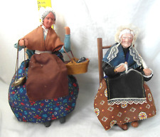 Crèche  Provençale - Anciens Santons habillés - Les mémés sur des chaises -