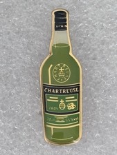 pin's Boisson Alcool Bouteille Verte De Chartreuse Liqueur Logo Bottle