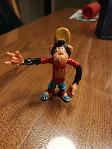 Figurine pub lc - *,