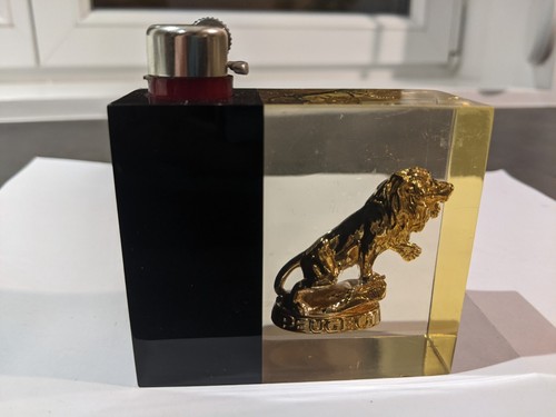 Ancien porte briquet - , peugeot