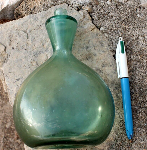 Ancien petit biberon berger - petit,