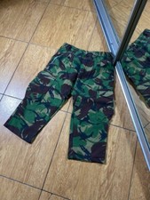 Short camouflage cargo combat