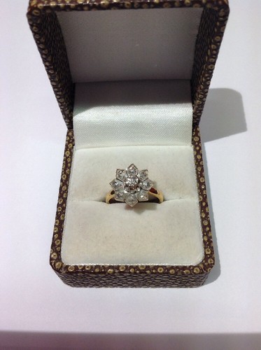 Bague marguerite diamants - diamants, or