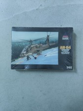 Maquette Hélicoptère AH-64