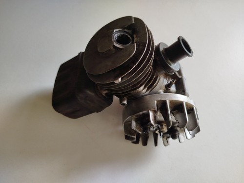 Moteur pour tronconneuse - pour,