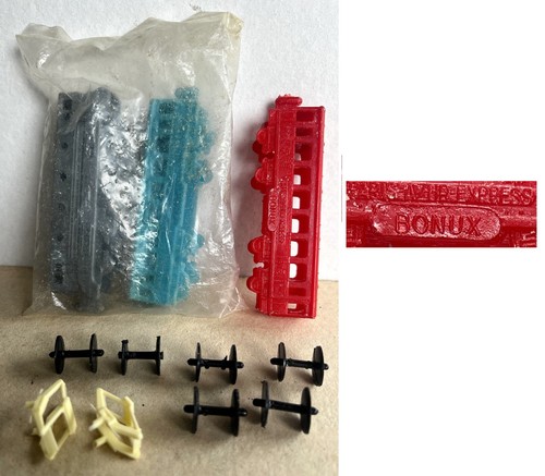 Bonux train loco 2 wagons - train,