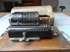 Calculatrice mécanique Rema