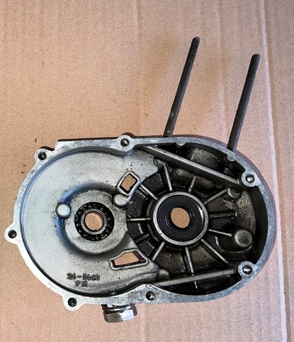 Carter moteur droit - moteur, franco
