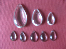 ++"537.7" LOT DE 8 PAMPILLES EN VERRE  GOUTTE D EAU LISSE POUR LUSTRE