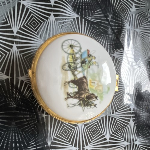 Boîte bonbonnière ronde - , en