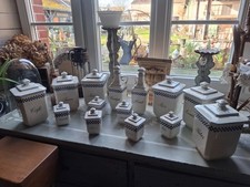 Série 12 Anciens Pot à