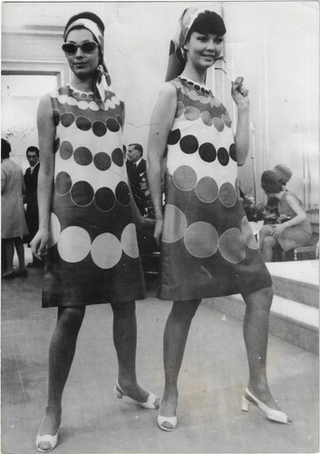 Mode photos c1950 76 - mode, c1950-76
