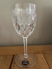 SAINT LOUIS 4 VERRES A VIN