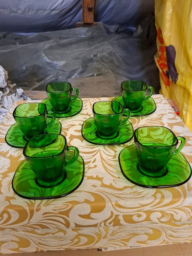 Anciennes tasses et - 6,