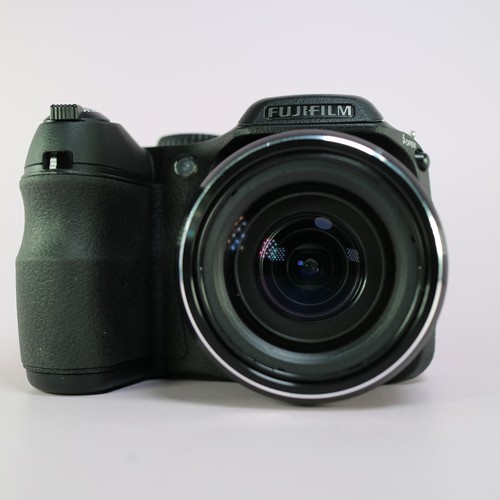 Fujifilm digital bridge camera - digital,