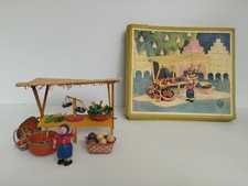 Jouet en bois vintage  KFL de 1960 RARE "La marchande et son étale"