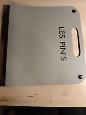 Classeur Pin's Gris  - L13 